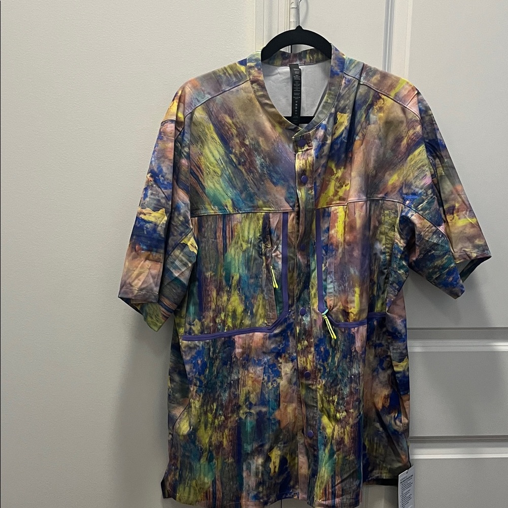 lululemon athletica Men's Multicolor Abstract Button Down Shirt